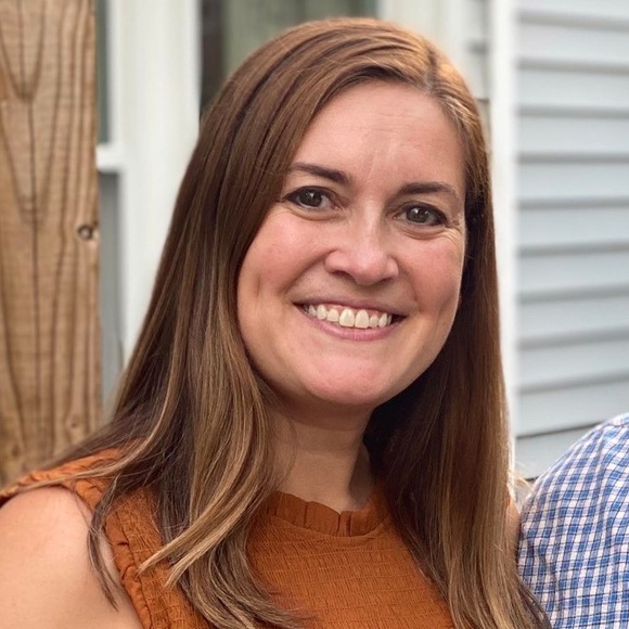 Meet your Posher, Rachel - Picture 1 of 1